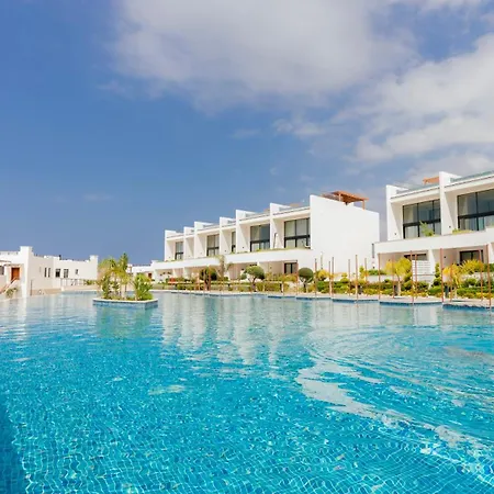 Mykonos Homes - Luxurioeses Penthouse Mit Rooftop Pool, Meerblick, Gym 公寓 Kalogrea