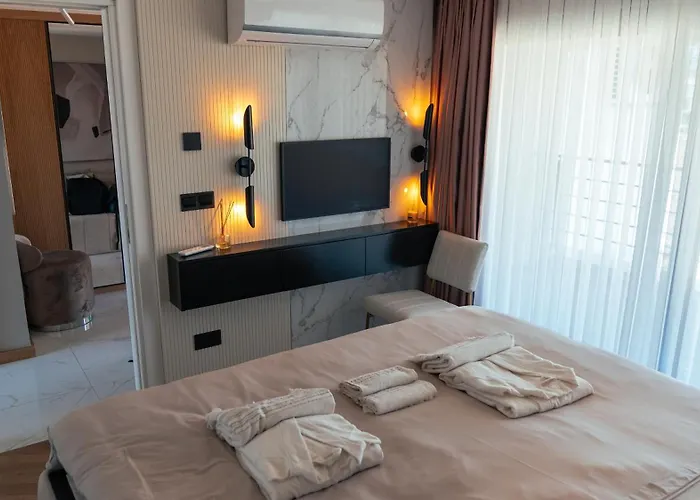 Mykonos Homes - Luxurioeses Penthouse Mit Rooftop Pool, Meerblick, Gym Lägenhet